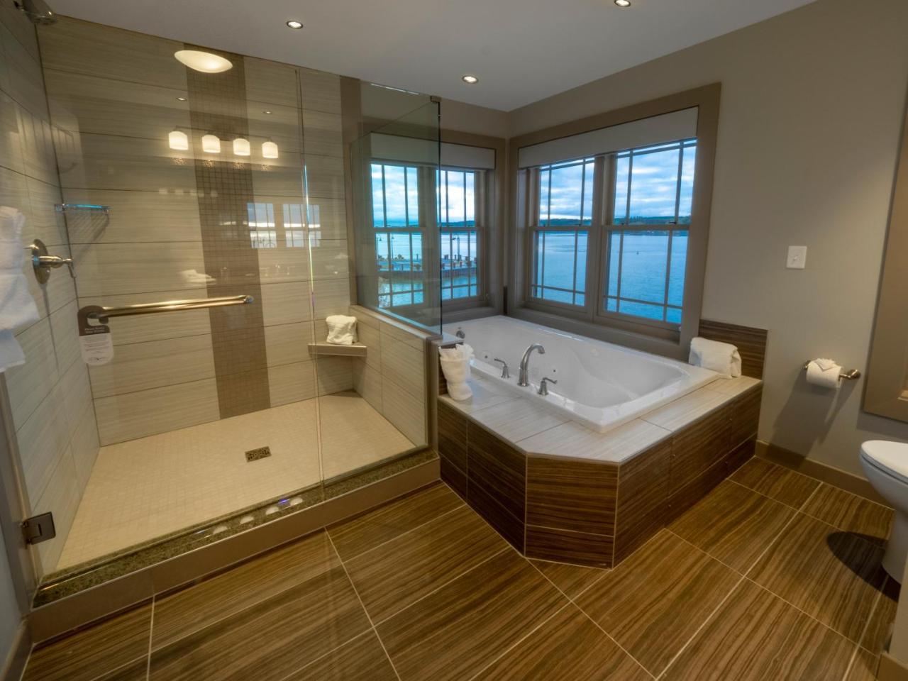 Chautauqua Harbor Hotel - Jamestown Celoron Buitenkant foto