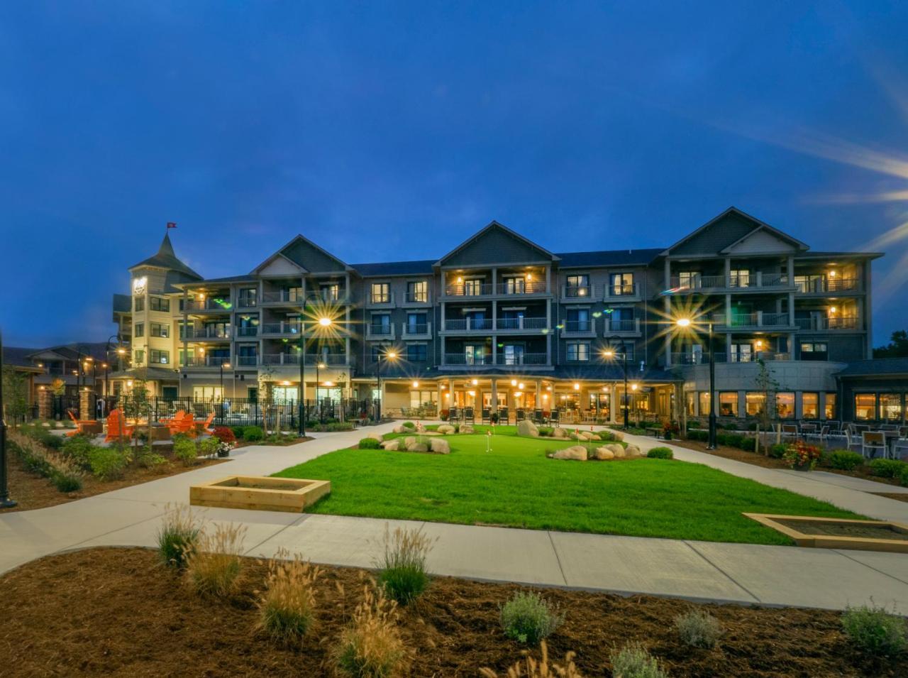 Chautauqua Harbor Hotel - Jamestown Celoron Buitenkant foto